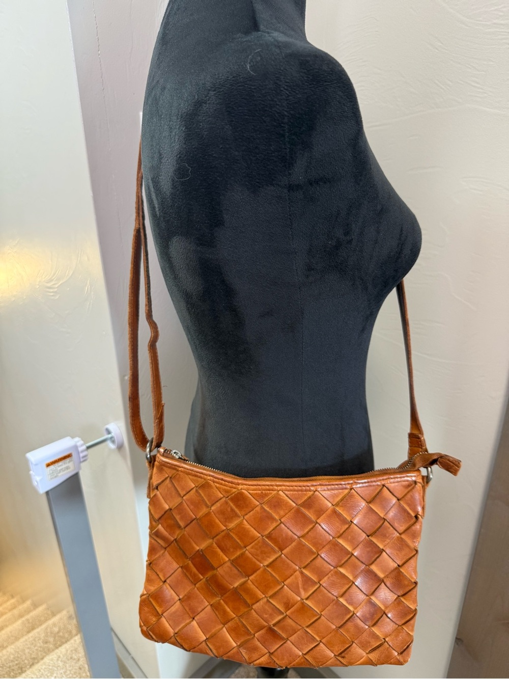 Vilenca Holland Leather Basket Weave Woven Brown Cognac Crossbody Purse Bag